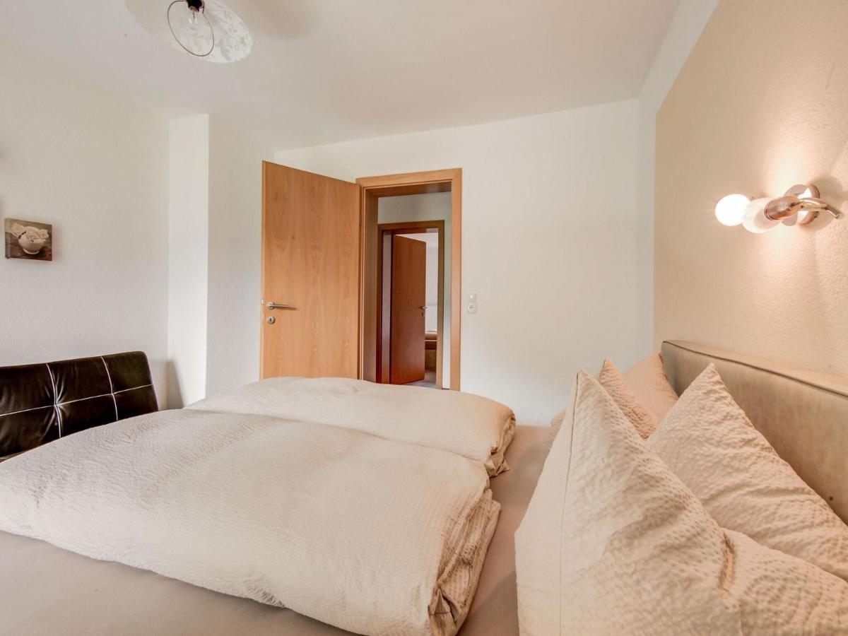 Attractive Apartment In Hainzenberg With Ski Room Extérieur photo